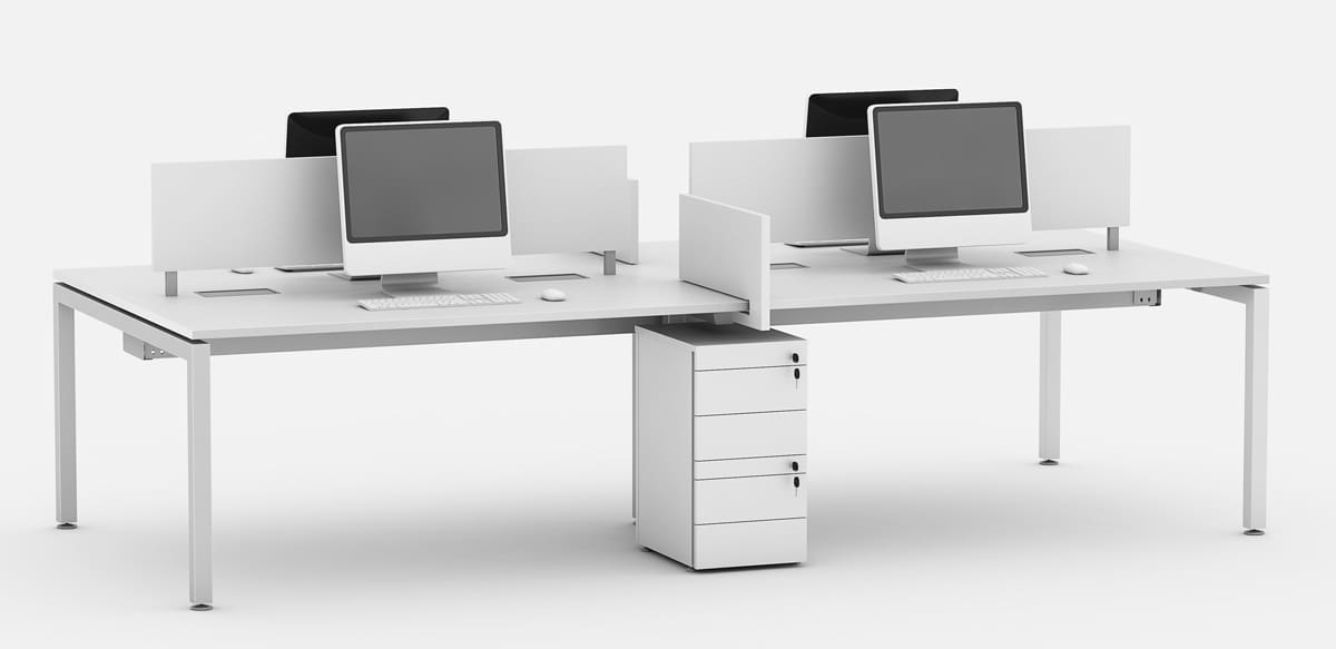 Mesa plataforma com Divisória padrão